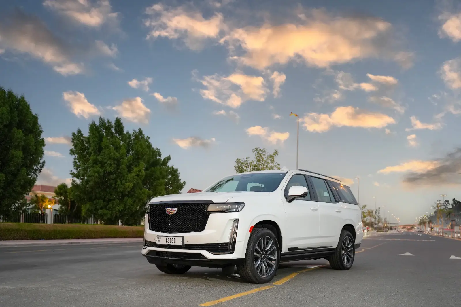 Image 2 - كاديلاك اسكاليد