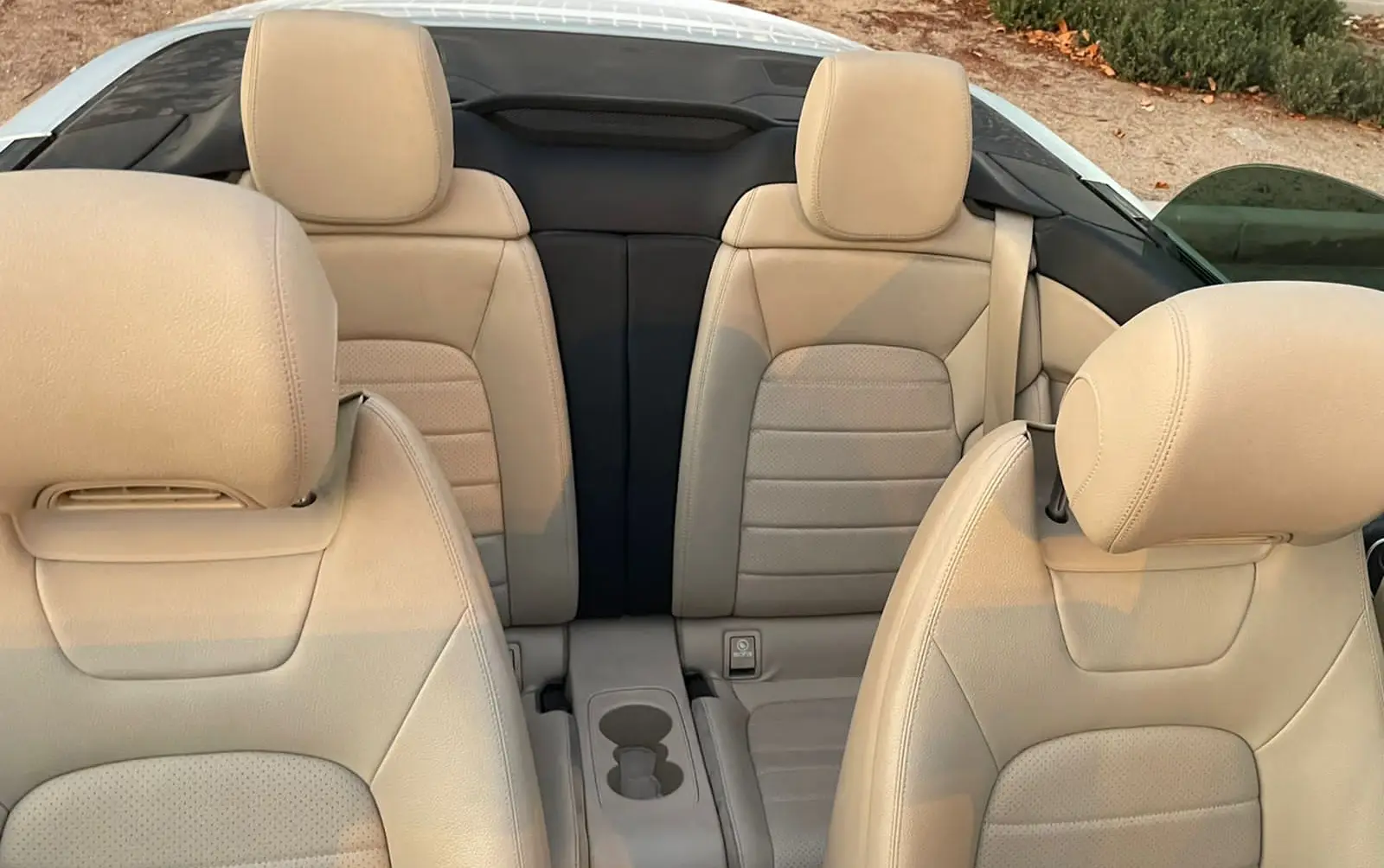 Image 7 - مرسيدس C300 المكشوفة