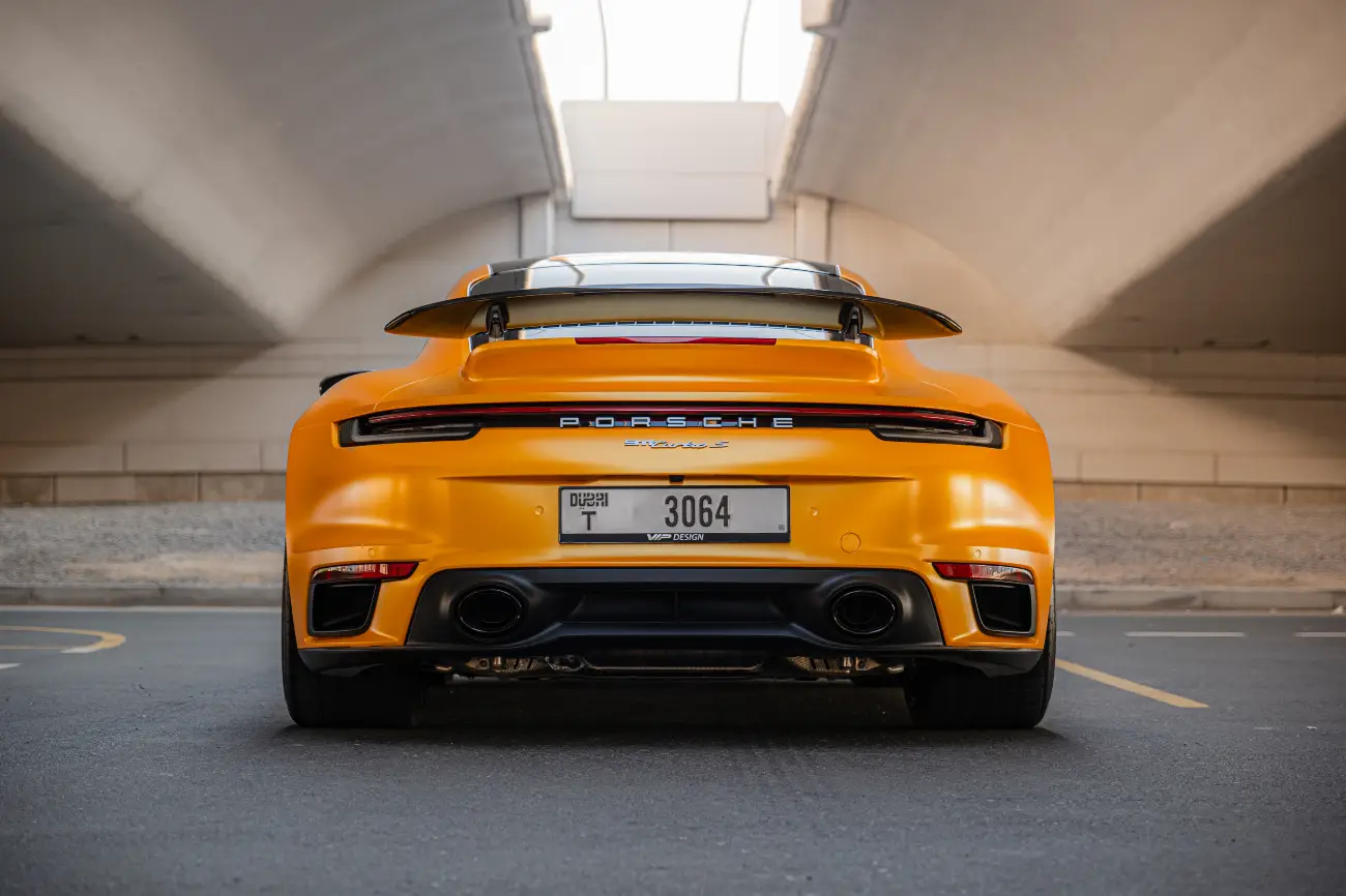Image 4 - بورش 911 توربو إس