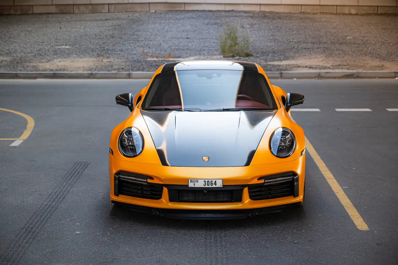 Image 2 - بورش 911 توربو إس