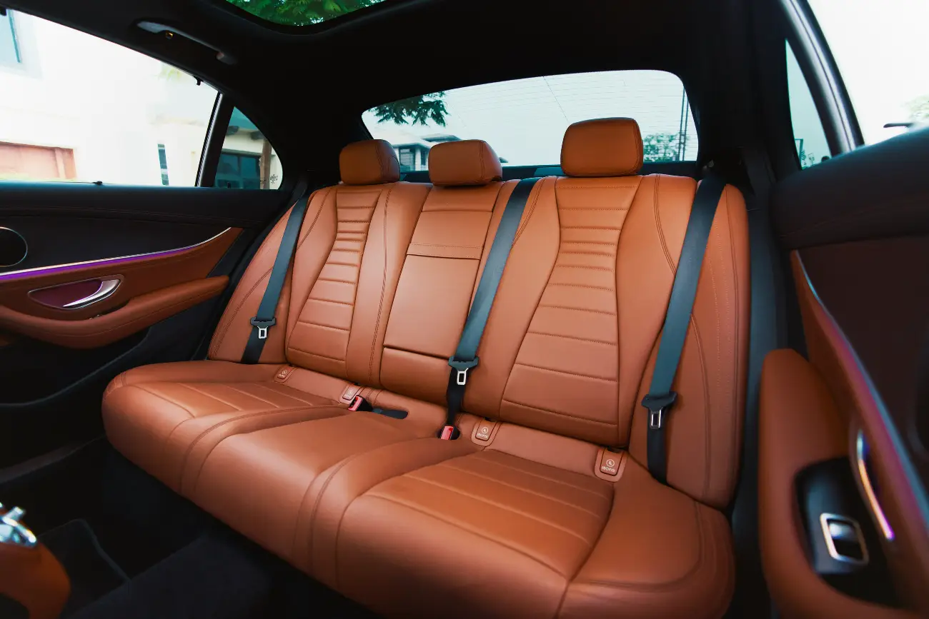 Image 8 - مرسيدس بنز E300